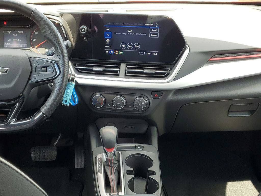 Used 2024 Chevrolet Trax RS w/ Driver Confidence Package FWD image 23