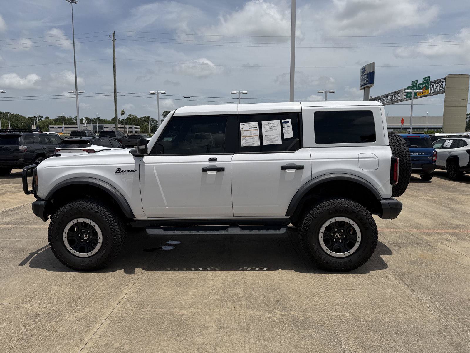 Certified 2025 Ford Bronco Badlands AWD/4WD image 22