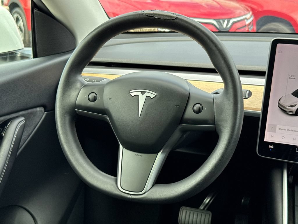 Used 2020 Tesla Model Y Long Range AWD/4WD image 24