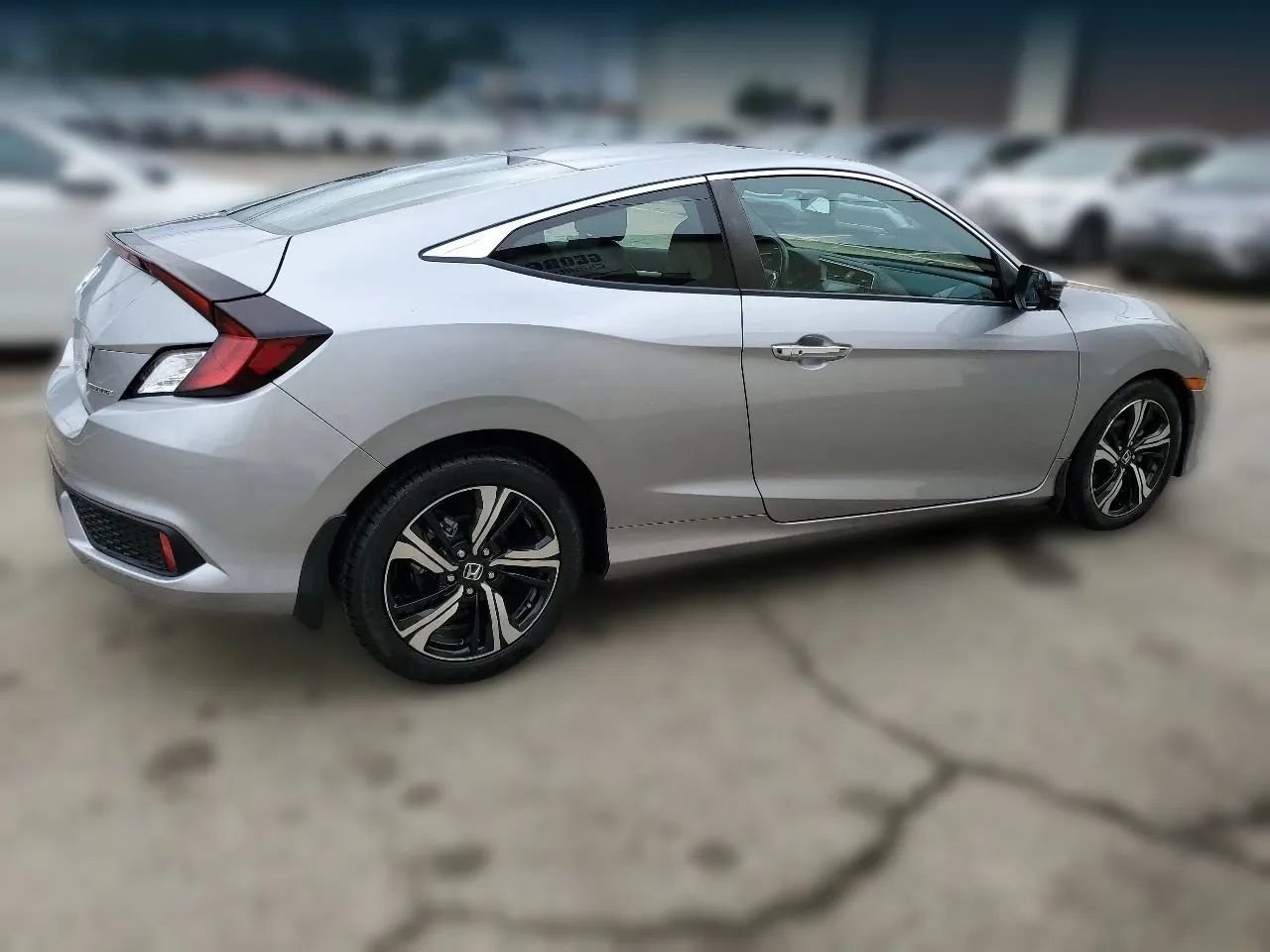 Used 2017 Honda Civic Touring image 10