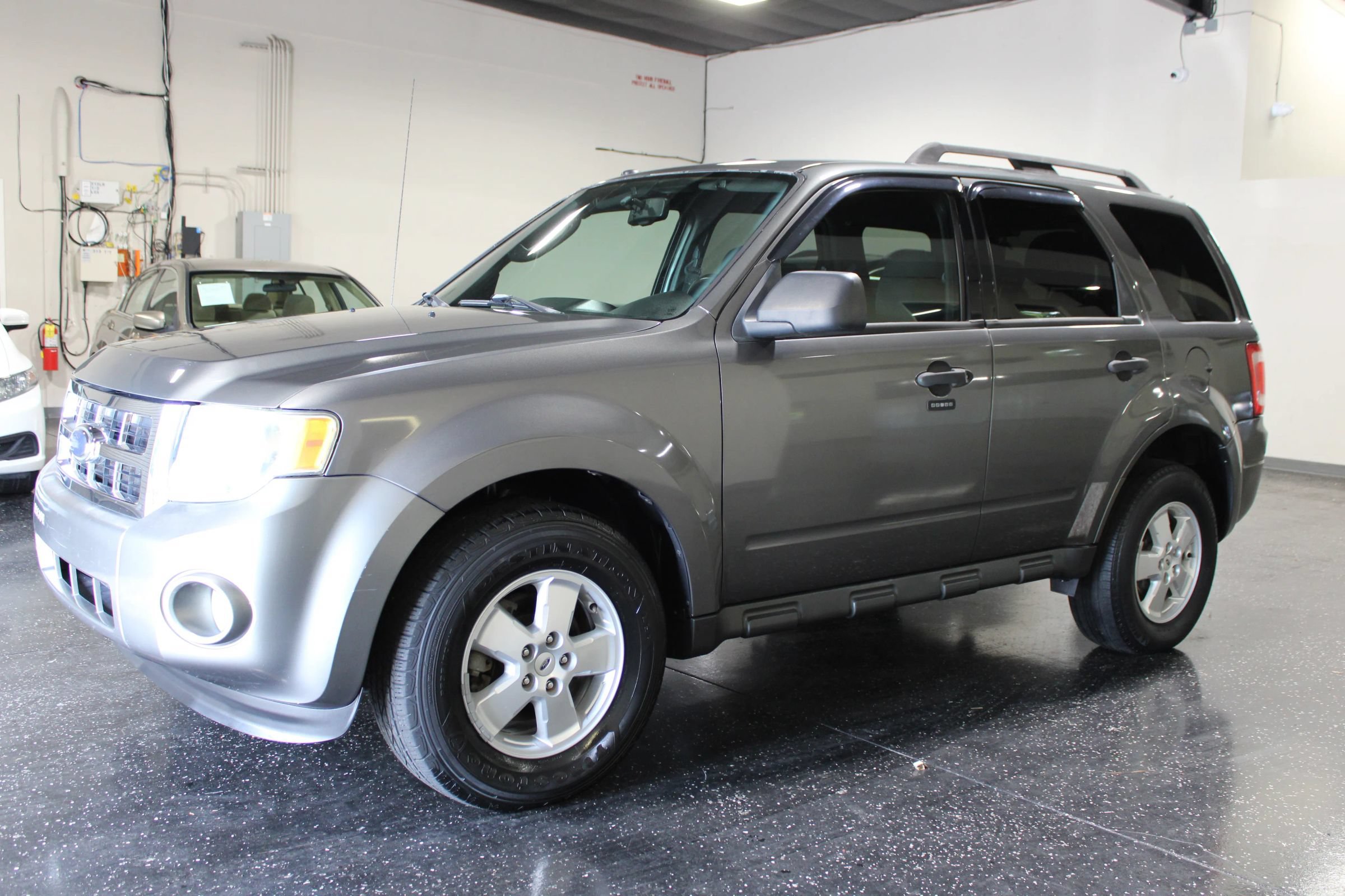 Used 2010 Ford Escape XLT FWD image 6