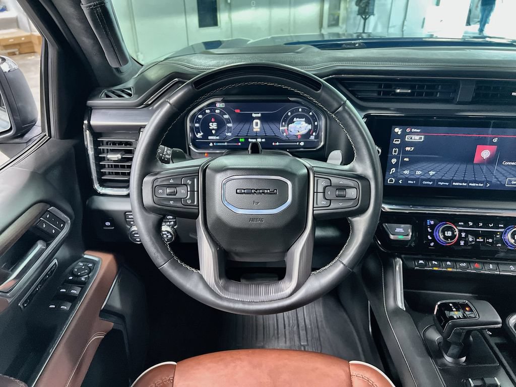 Used 2025 GMC Sierra 1500 Denali Ultimate AWD/4WD image 19