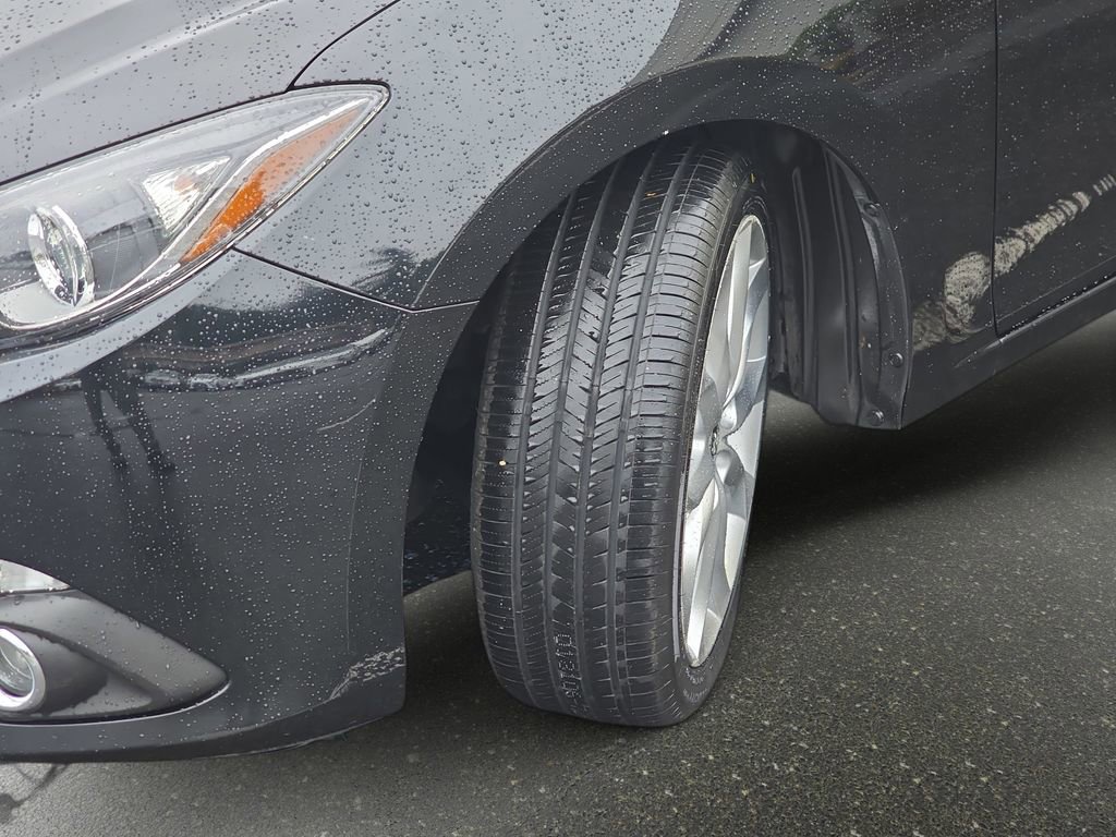 Used 2016 MAZDA MAZDA3 s Touring image 32