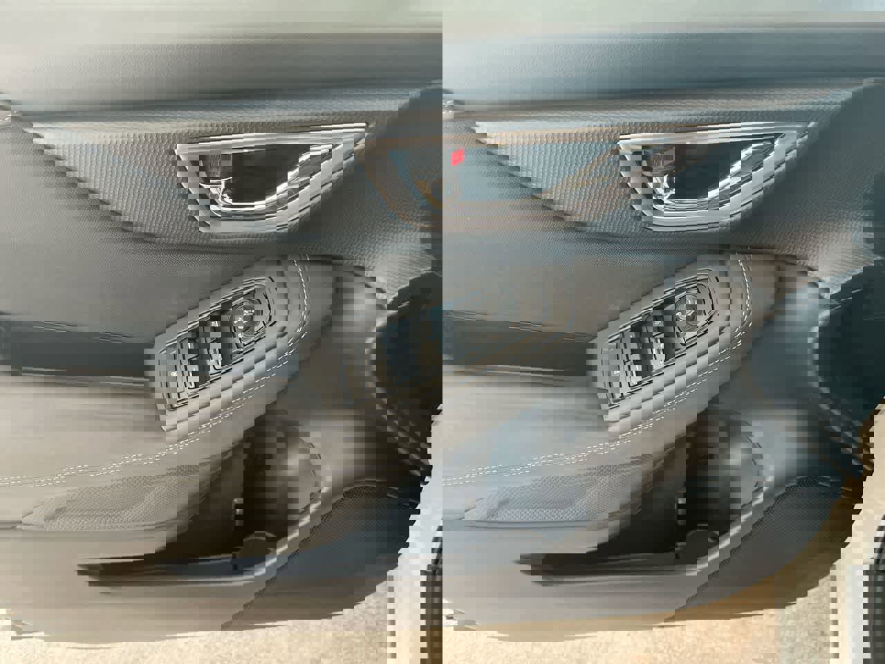 Used 2022 Subaru Forester Premium image 13