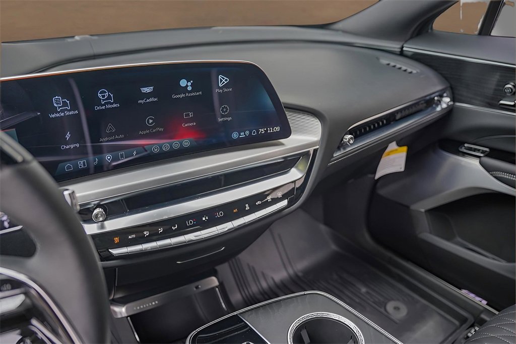 New 2026 Cadillac Lyriq V w/ Exterior Carbon Fiber Package image 16