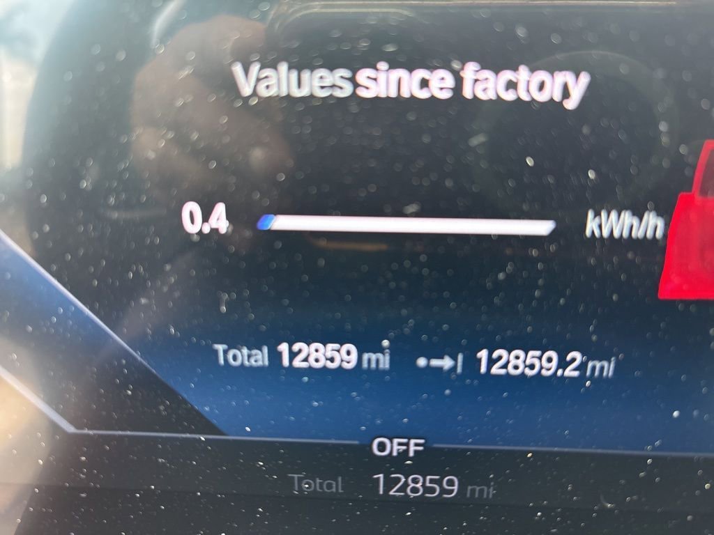 Used 2023 BMW i4 eDrive35 w/ Premium Package image 2