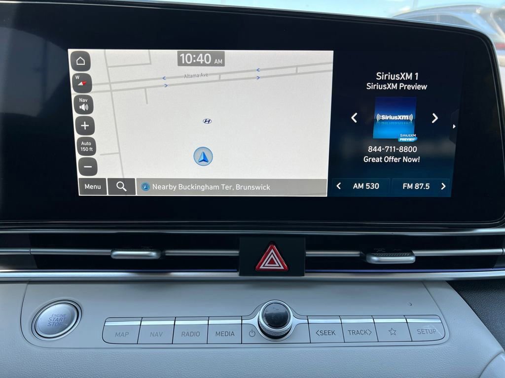 New 2025 Hyundai Elantra Limited image 7