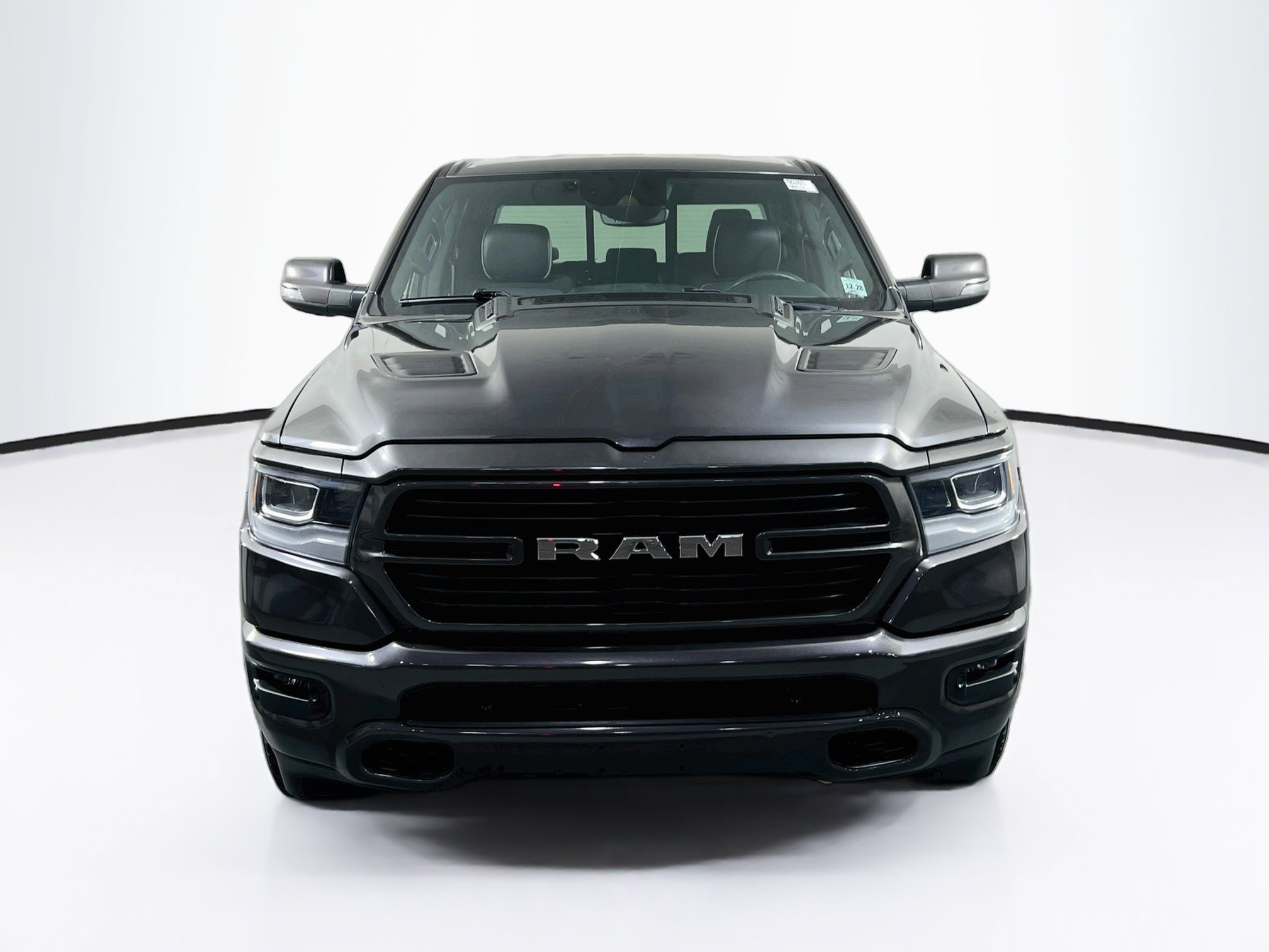 Used 2023 RAM 1500 Laramie AWD/4WD image 2