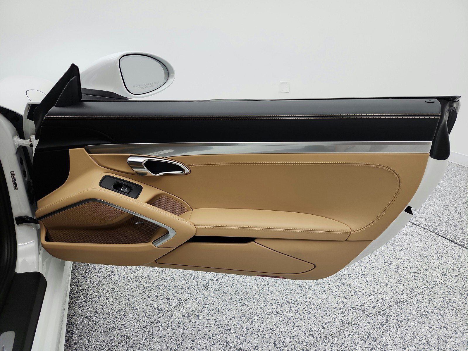 Used 2022 Porsche 718 Boxster RWD image 18
