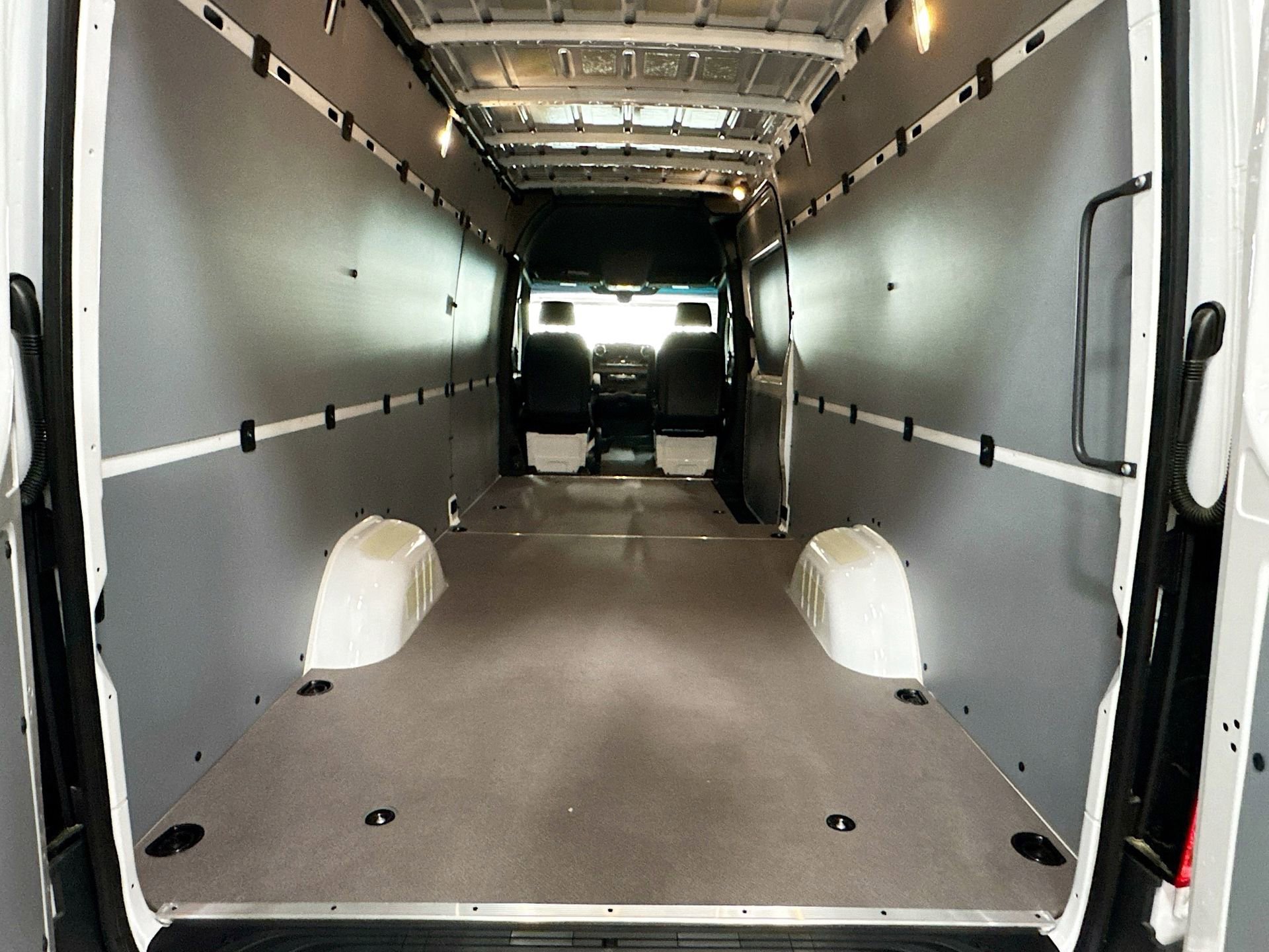 Used 2026 Mercedes-Benz Sprinter 2500 image 23