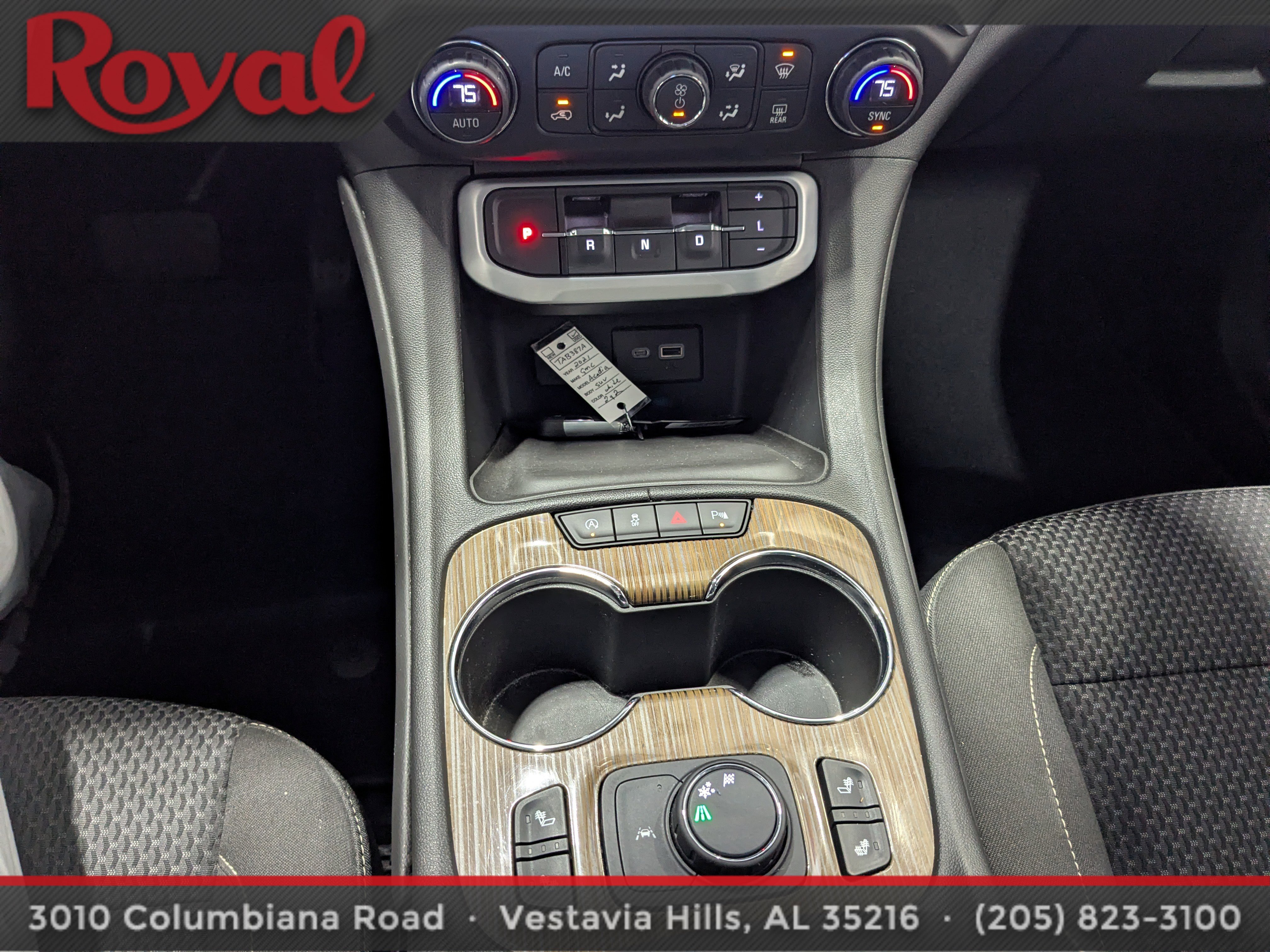 Used 2021 GMC Acadia SLE w/ Driver Convenience Package image 24