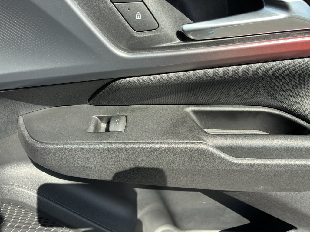 Used 2024 Chevrolet Equinox EV RS FWD image 53