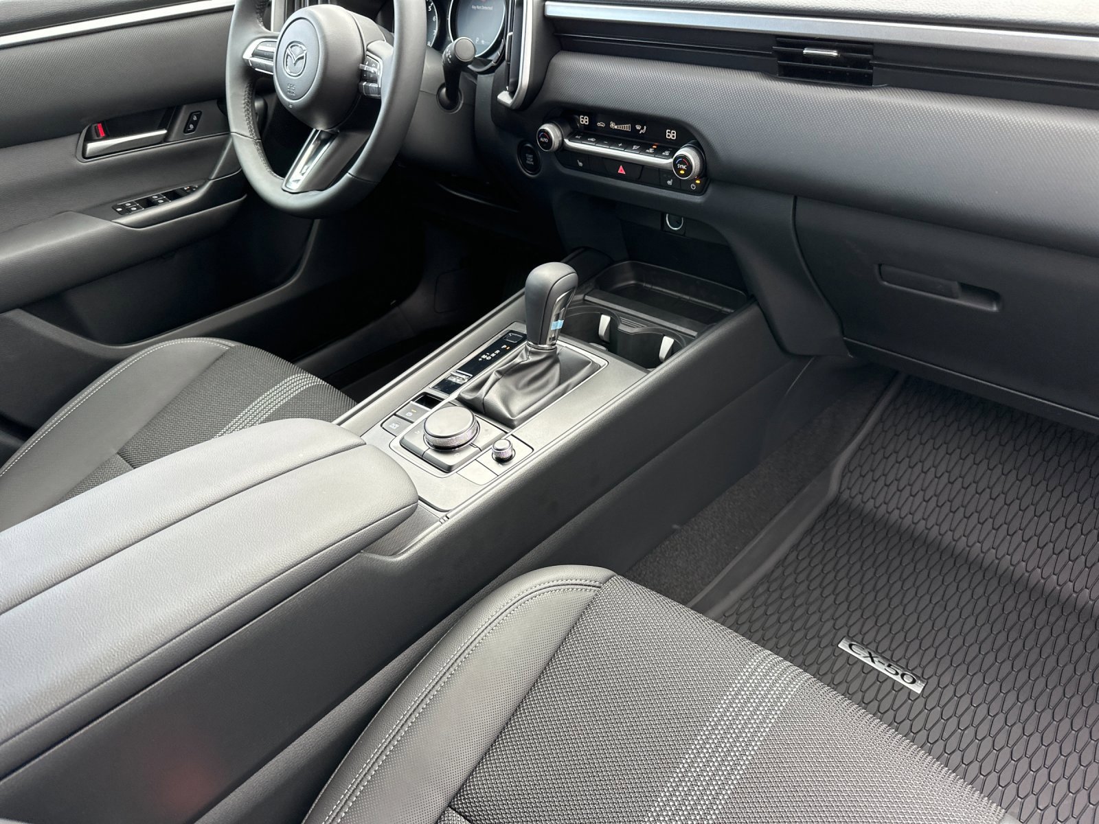 New 2025 MAZDA CX-50 AWD 2.5 S w/ Accent Package image 16