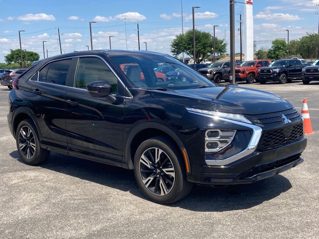 Used 2024 Mitsubishi Eclipse Cross SEL image 3