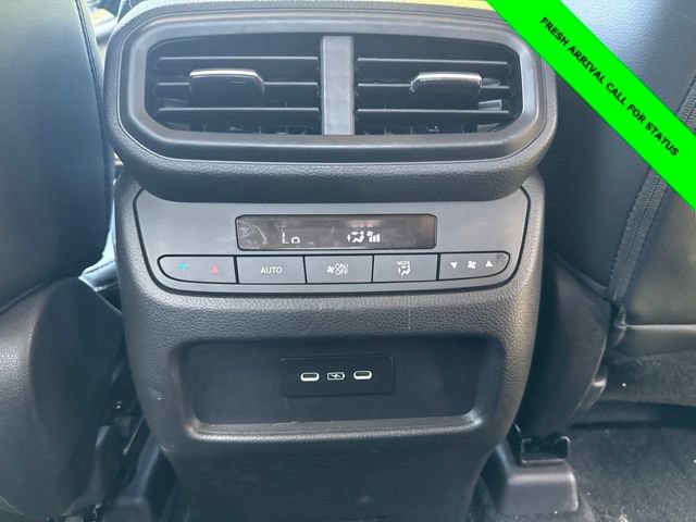 Used 2025 Honda Pilot EX-L image 17