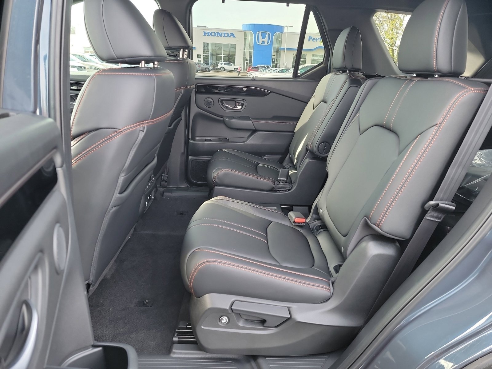 New 2026 Honda Pilot TrailSport image 28