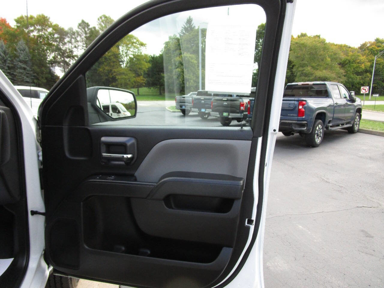 Used 2019 Chevrolet Silverado 2500 W/T image 12