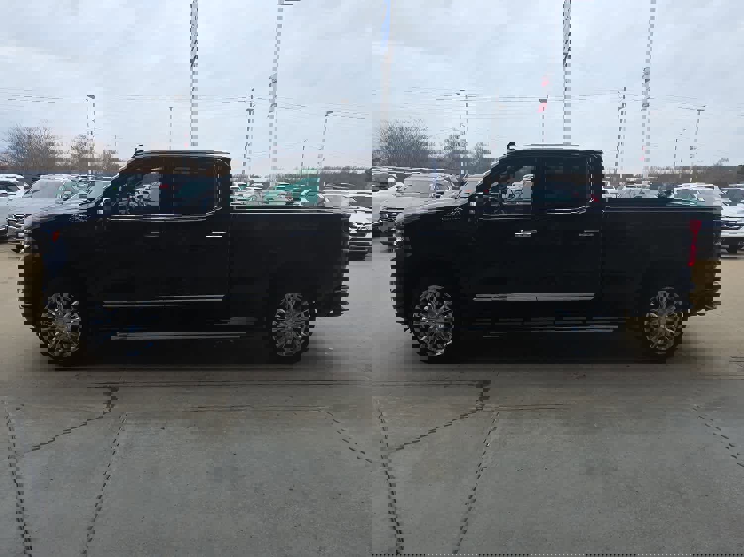 Used 2024 Chevrolet Silverado 1500 High Country w/ High Country Premium Package image 7