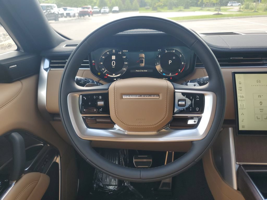 New 2026 Land Rover Range Rover Long Wheelbase SE AWD/4WD image 26