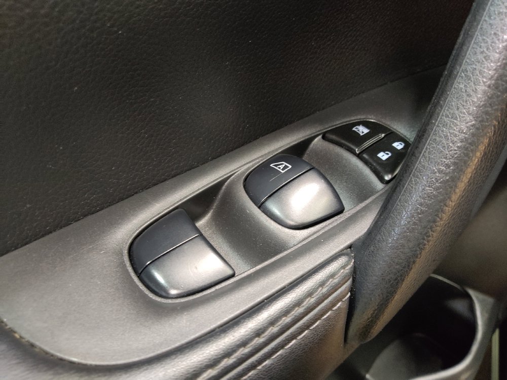 Used 2021 Nissan Rogue Sport S FWD image 27