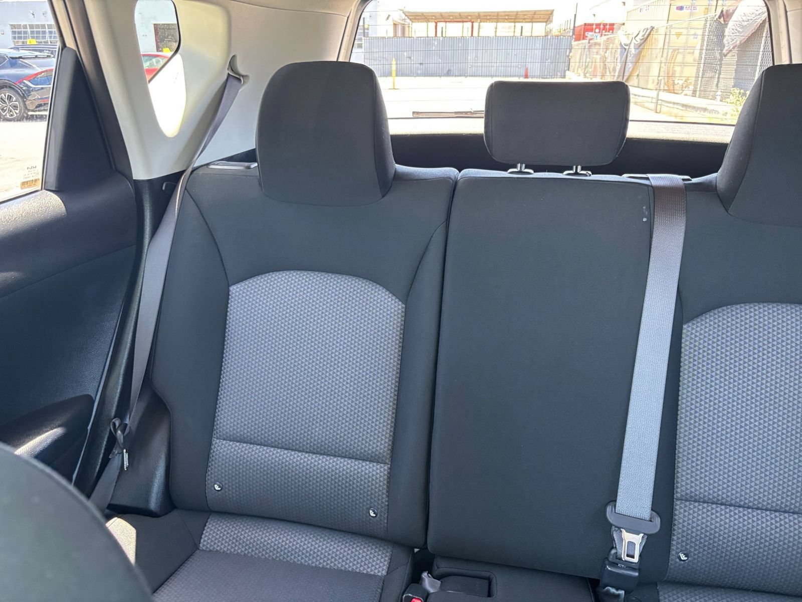 Used 2025 Kia Soul LX w/ LX Technology Package FWD image 39
