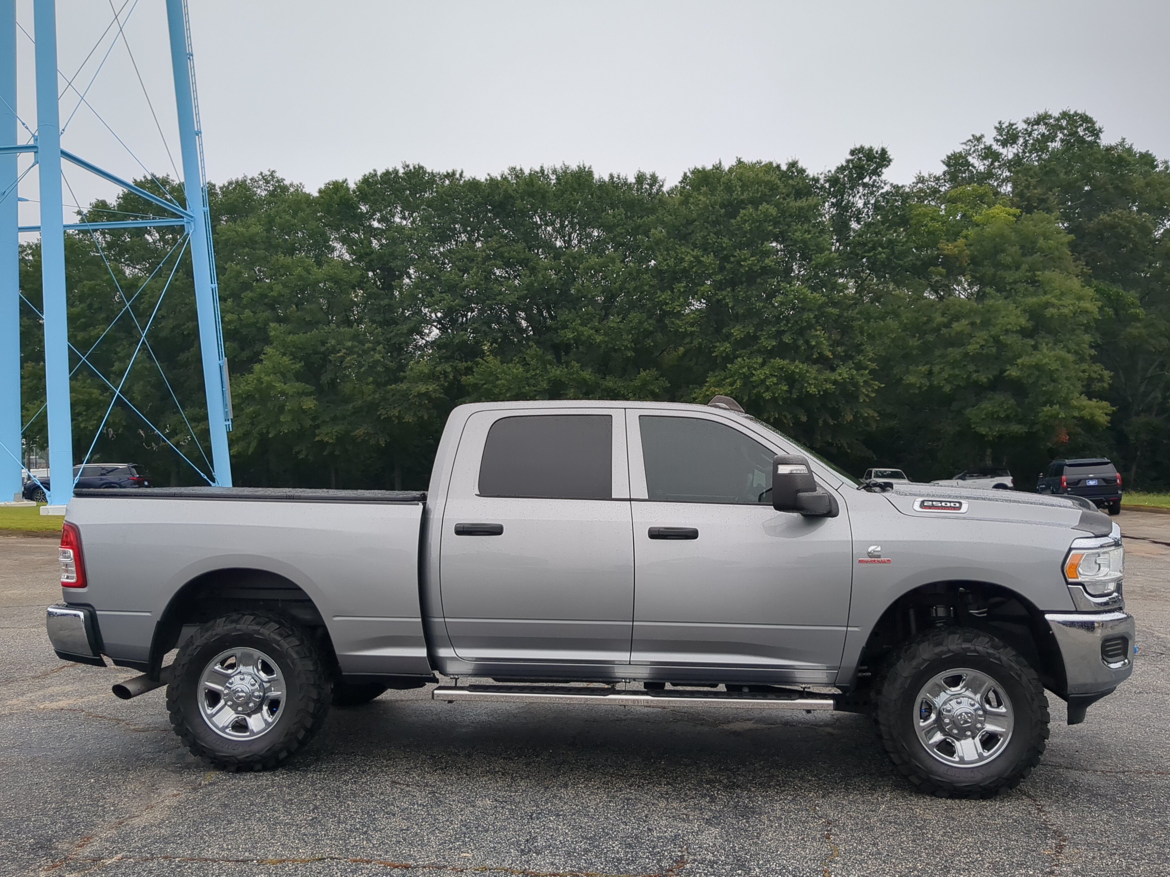 Used 2023 RAM 2500 Tradesman AWD/4WD image 2