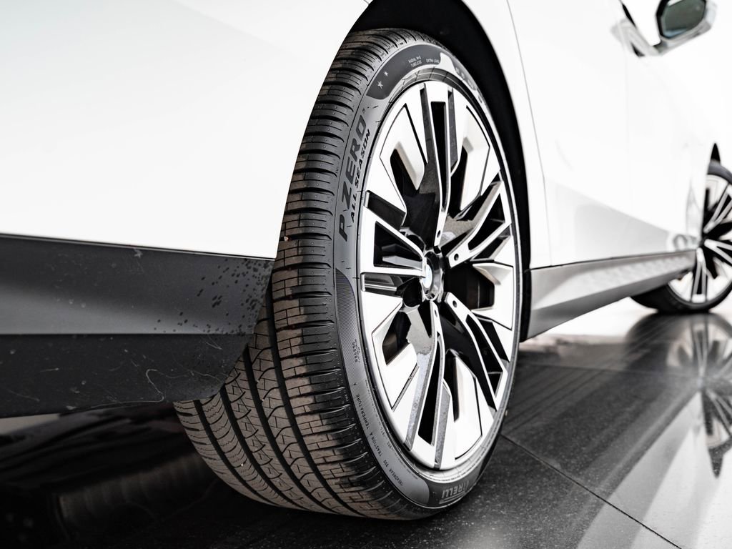 Certified 2025 BMW 530i xDrive AWD/4WD image 51