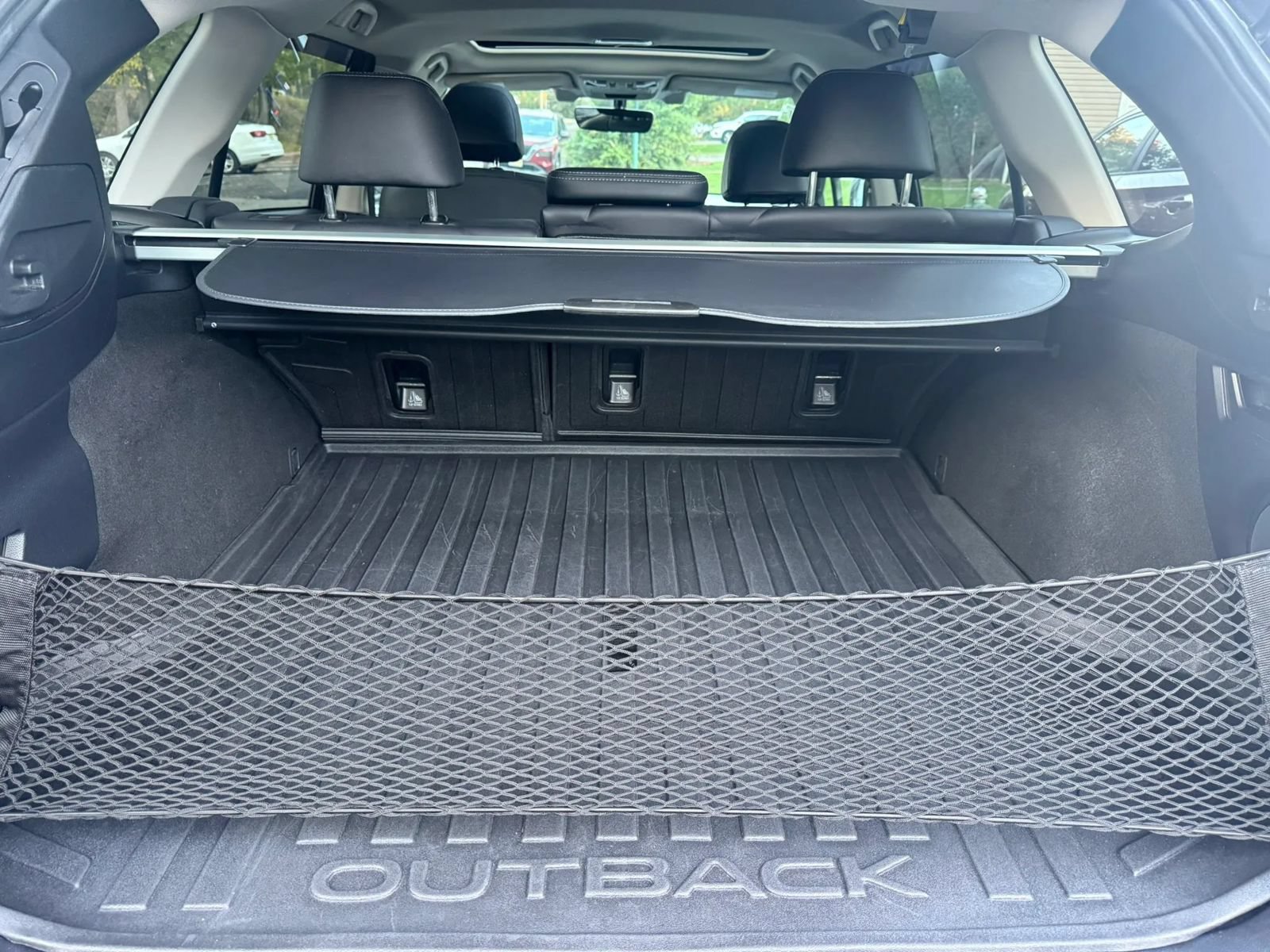 Used 2018 Subaru Outback 2.5i Limited AWD/4WD image 12