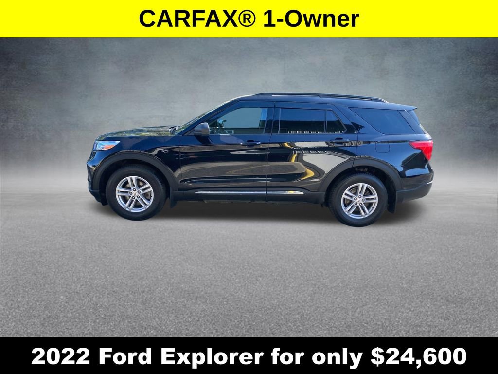 Used 2022 Ford Explorer XLT w/ Equipment Group 202A image 2