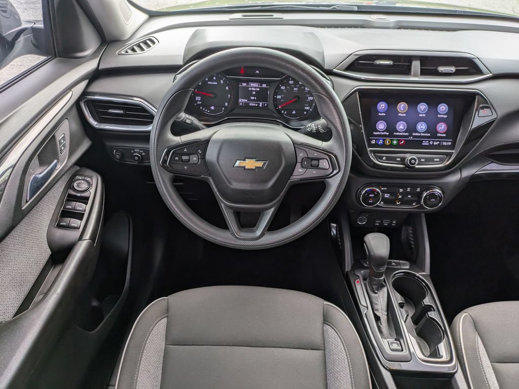 Used 2022 Chevrolet TrailBlazer LT w/ Convenience Package FWD image 26