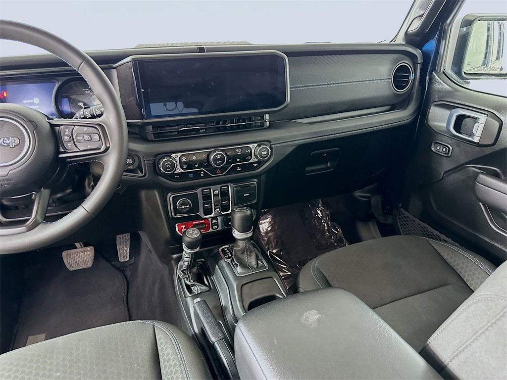 Used 2025 Jeep Wrangler Unlimited Rubicon 4xe w/ Technology Group image 19