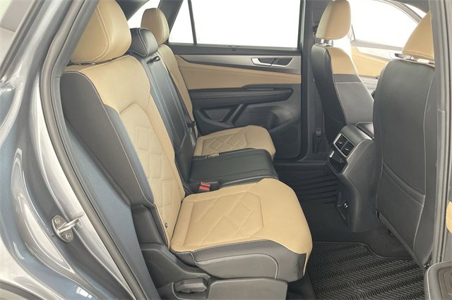 Used 2024 Volkswagen Atlas Cross Sport SE image 44