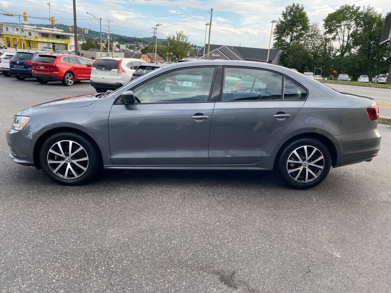 Used 2016 Volkswagen Jetta SE FWD image 6