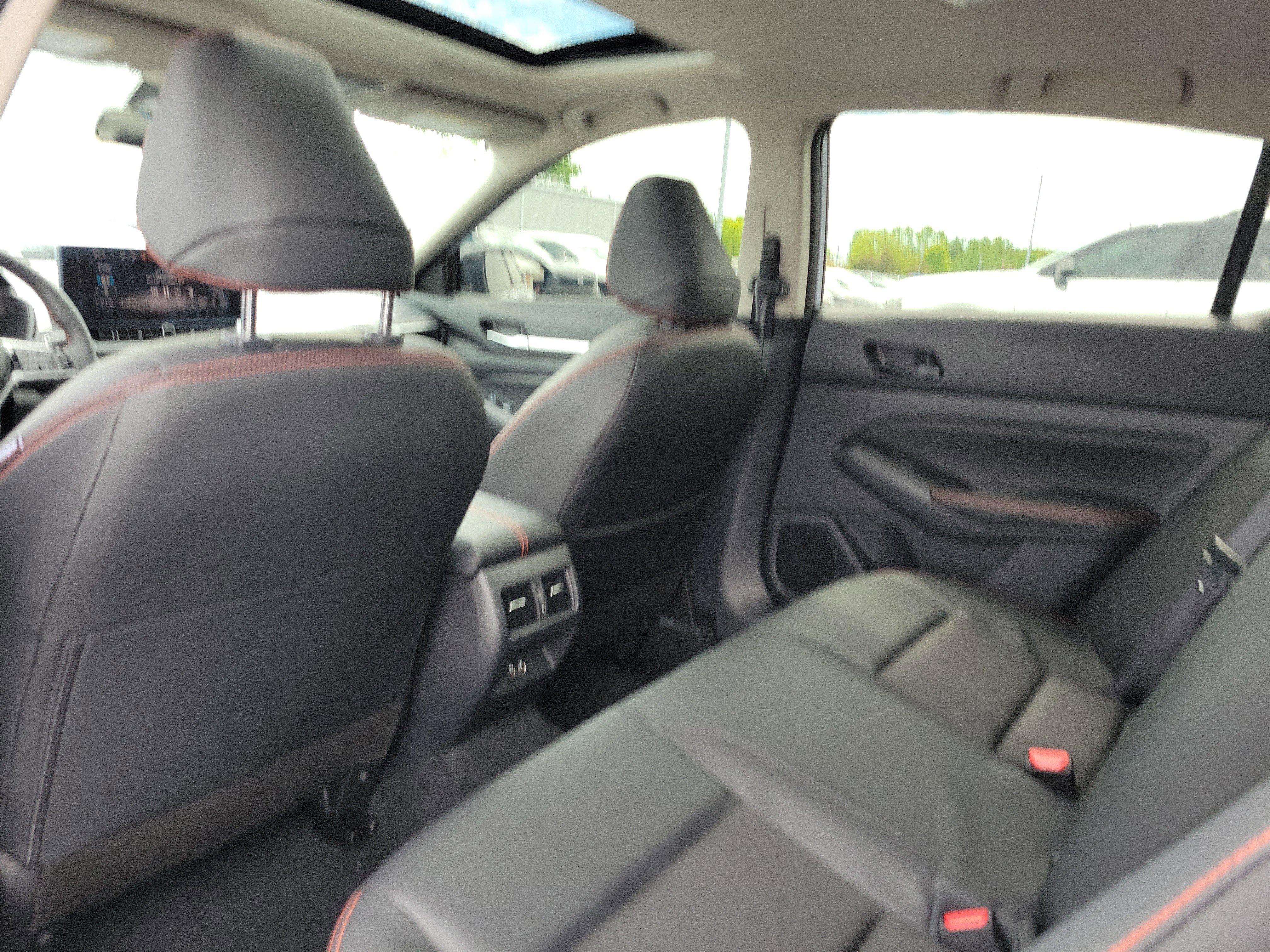New 2026 Nissan Altima 2.5 SR w/ SR Midnight Edition Package FWD image 14