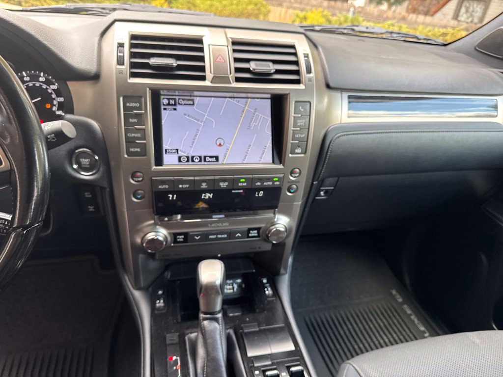 Used 2020 Lexus GX 460 Premium AWD/4WD image 2