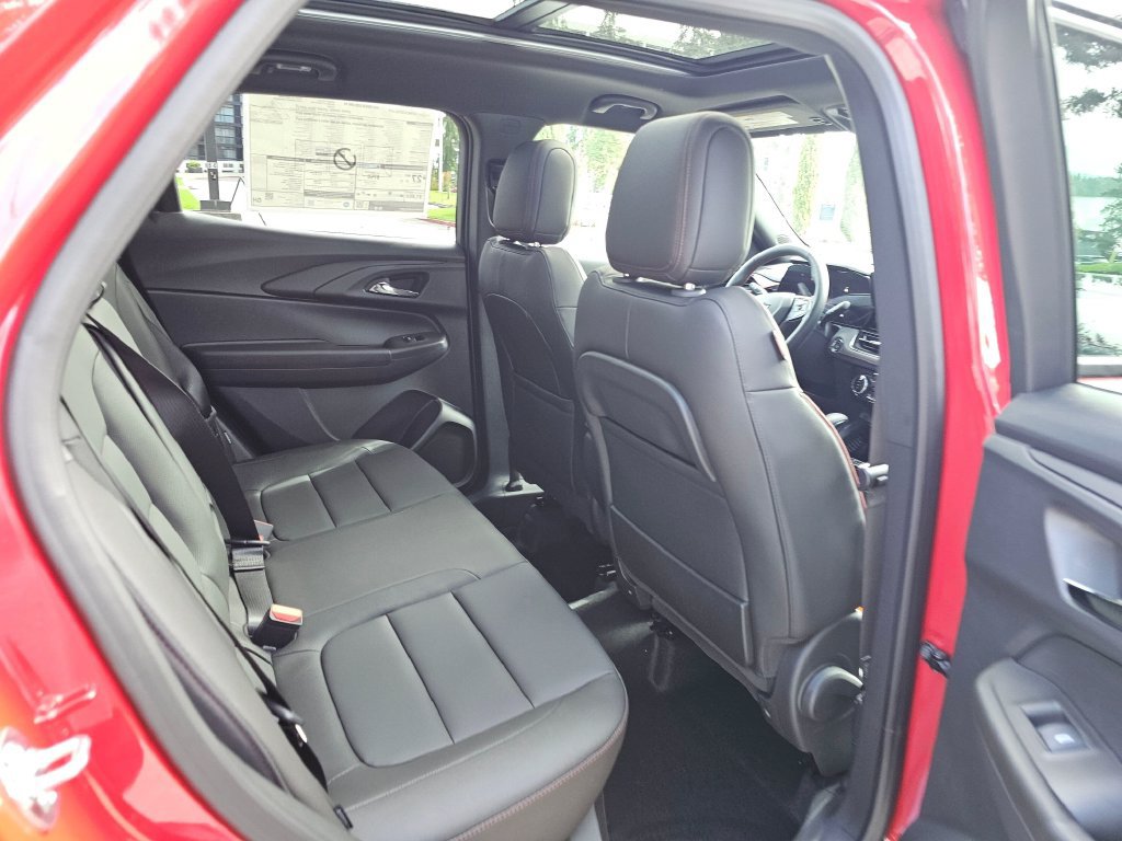New 2026 Chevrolet TrailBlazer RS w/ Convenience Package AWD/4WD image 15
