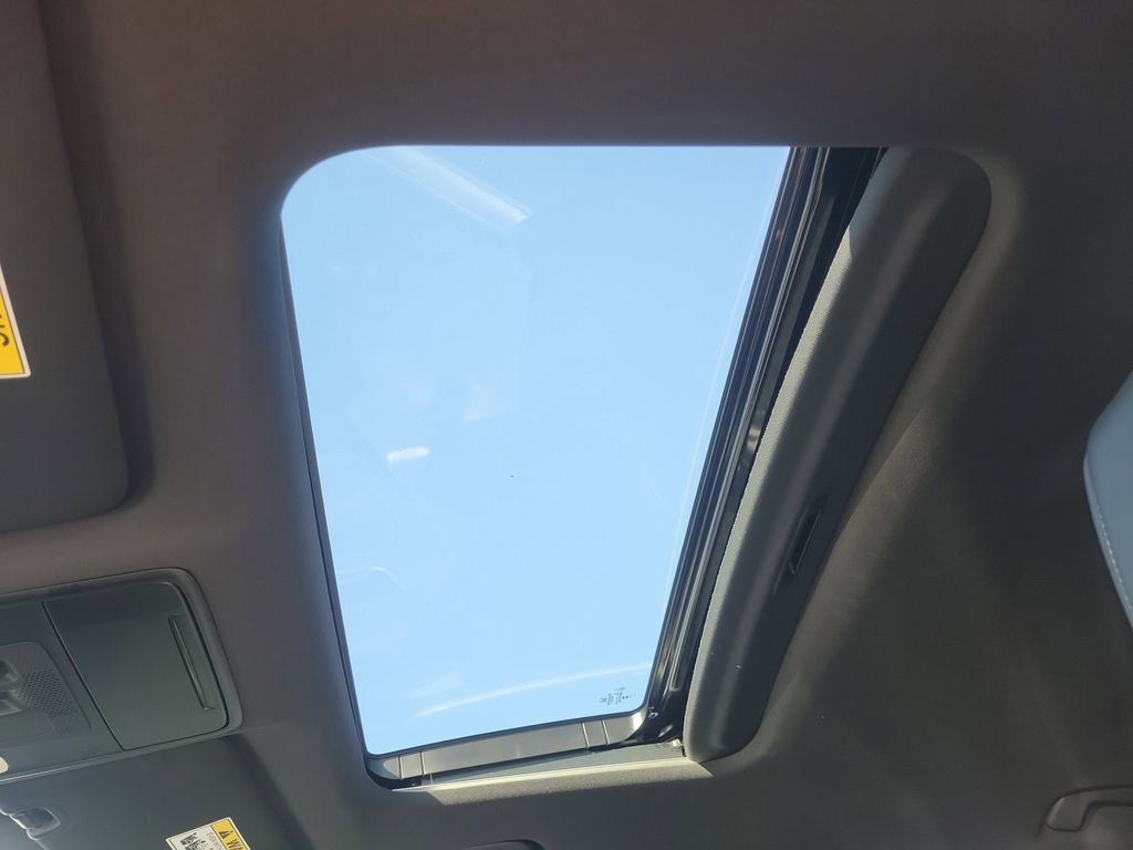 Used 2025 Honda Civic Sport image 32