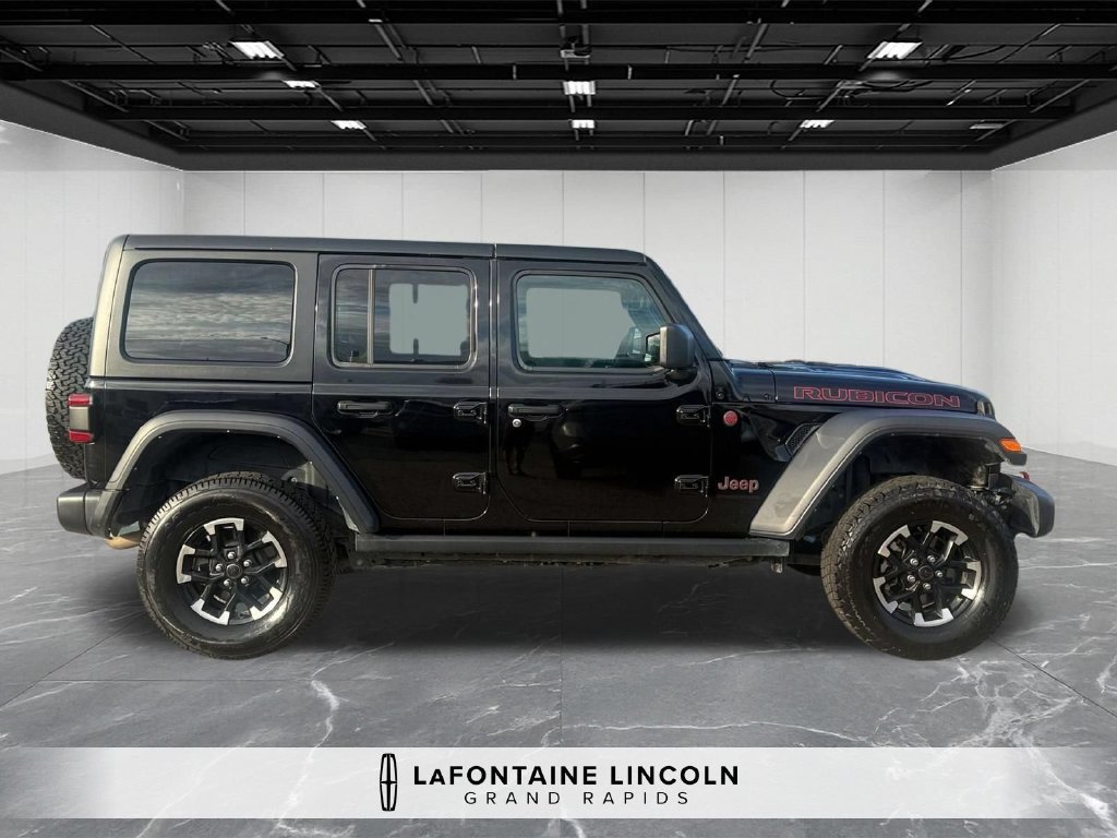 Used 2025 Jeep Wrangler Unlimited Rubicon AWD/4WD image 6