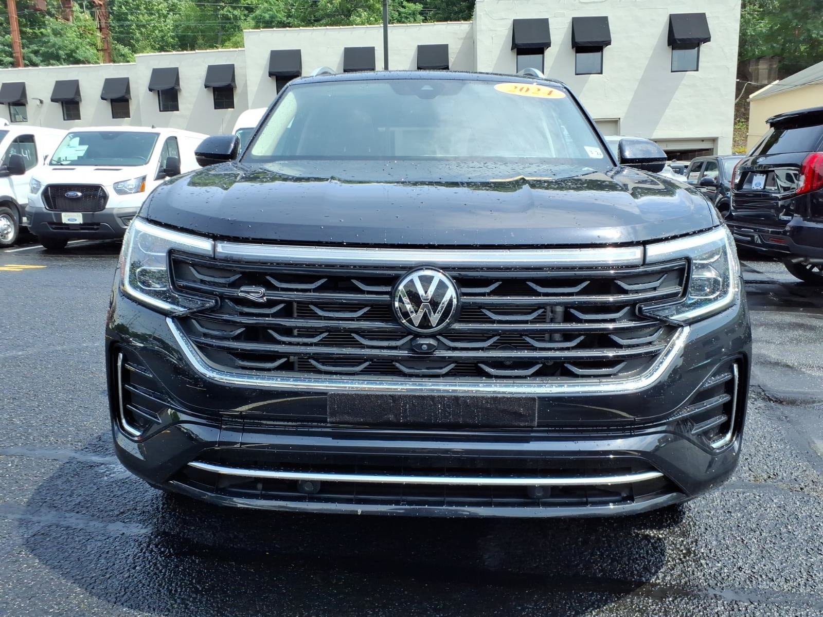 Used 2024 Volkswagen Atlas SEL Premium R-Line AWD/4WD image 8