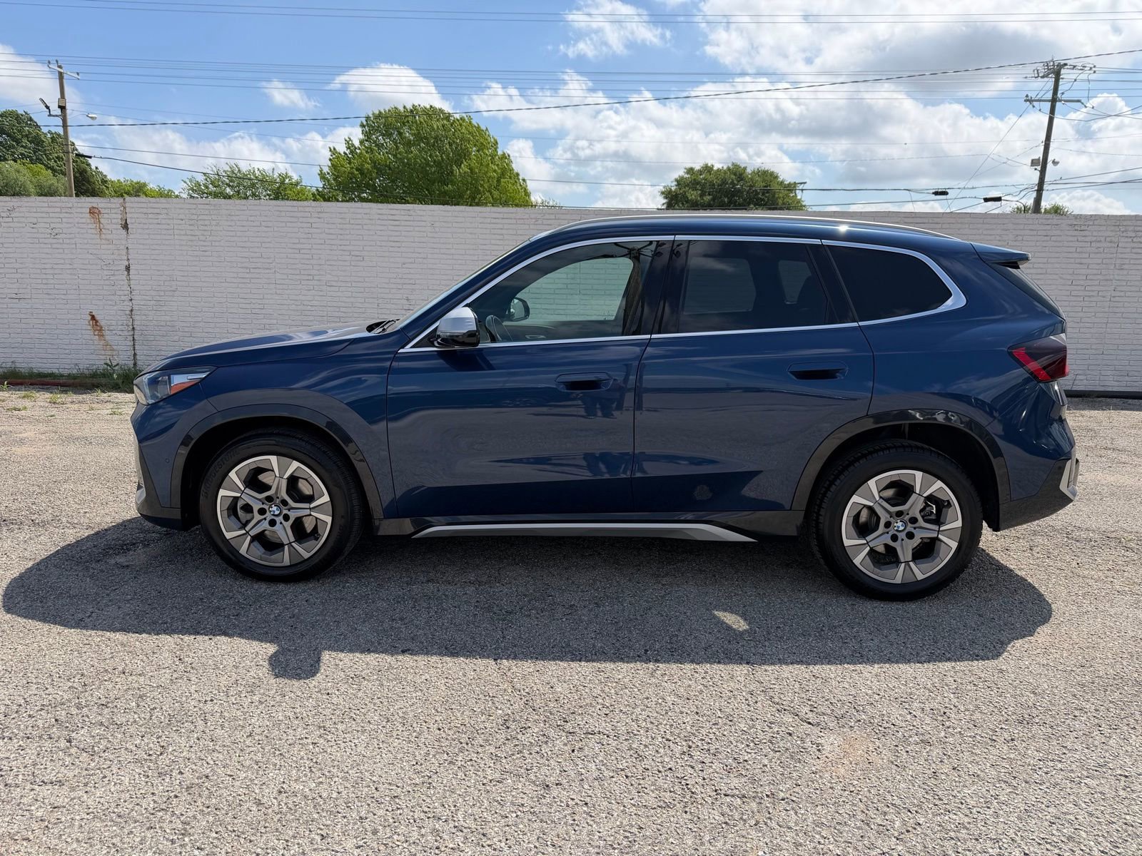 Used 2023 BMW X1 xDrive28i w/ Convenience Package image 3