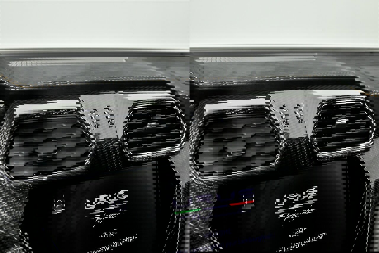 Used 2023 Lamborghini Urus Performante image 38