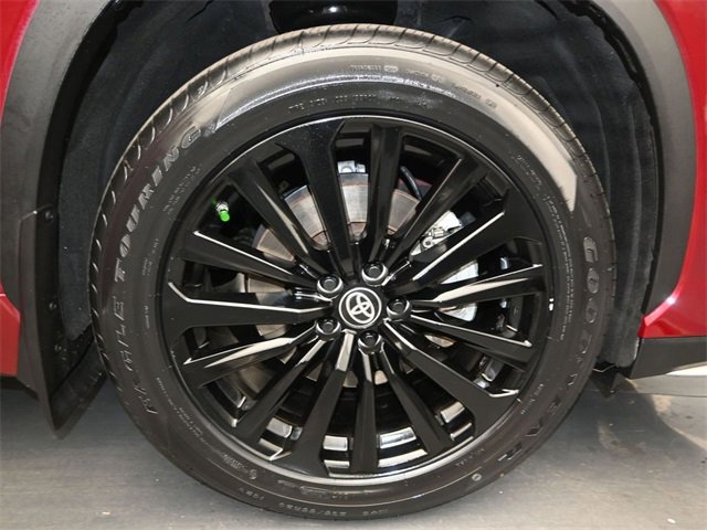 Used 2024 Toyota Highlander XSE image 17