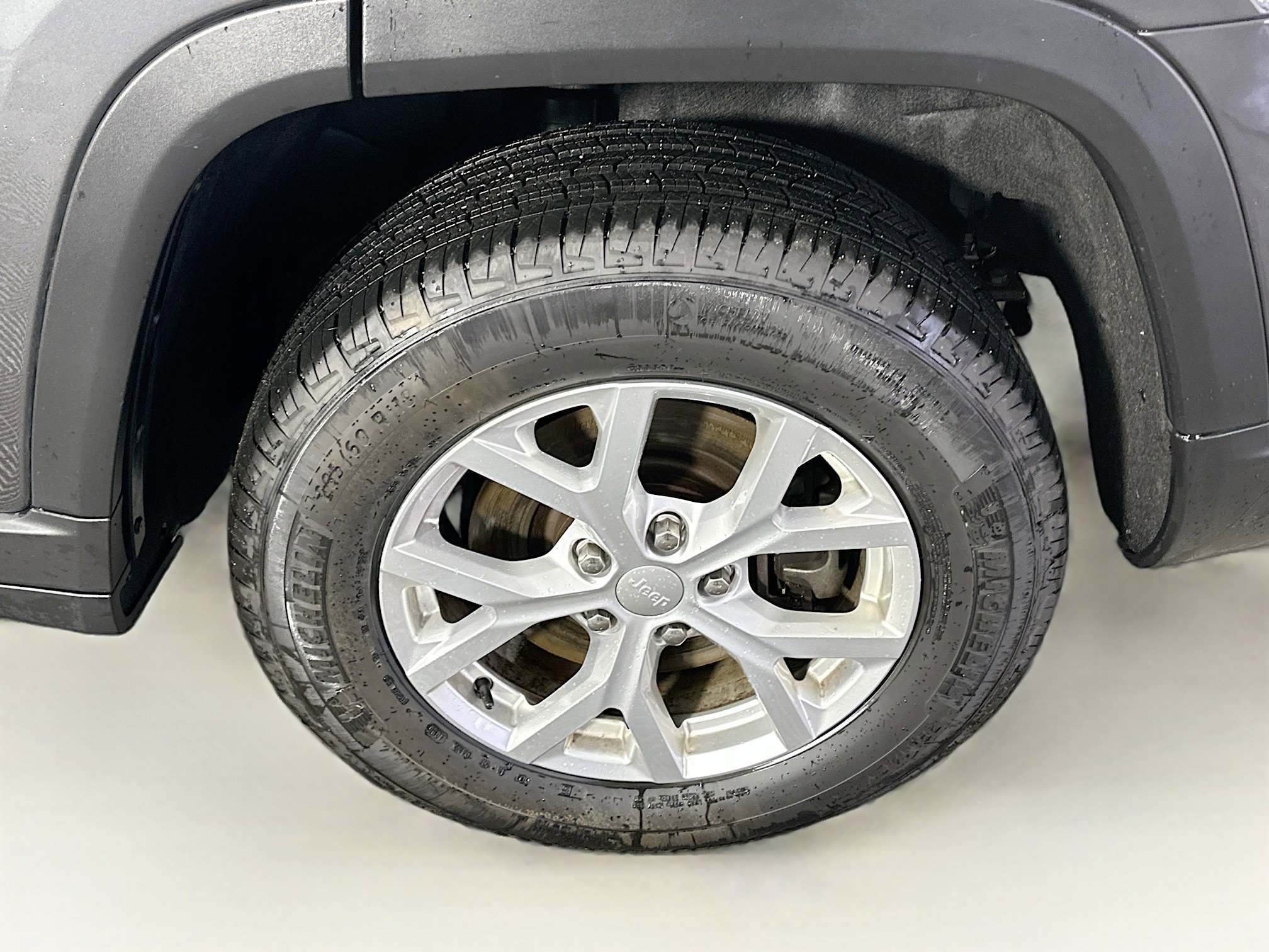 Used 2023 Jeep Grand Cherokee L Limited image 11