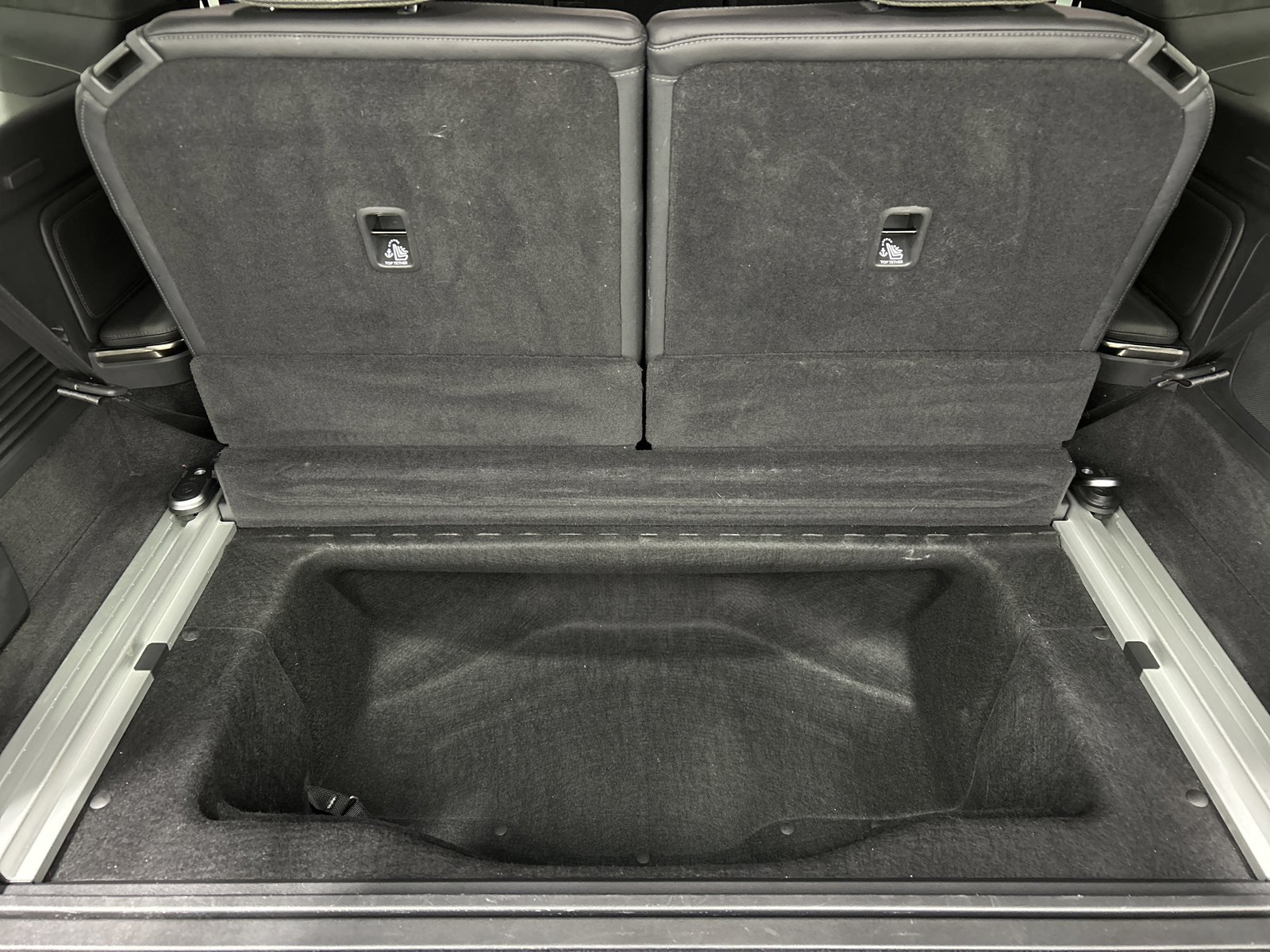 Used 2022 Rivian R1S Launch Edition image 26