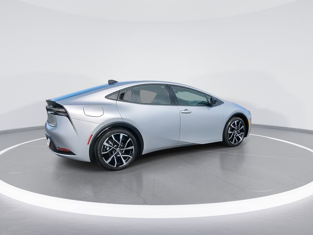 Used 2025 Toyota Prius Plug-In Hybrid image 8