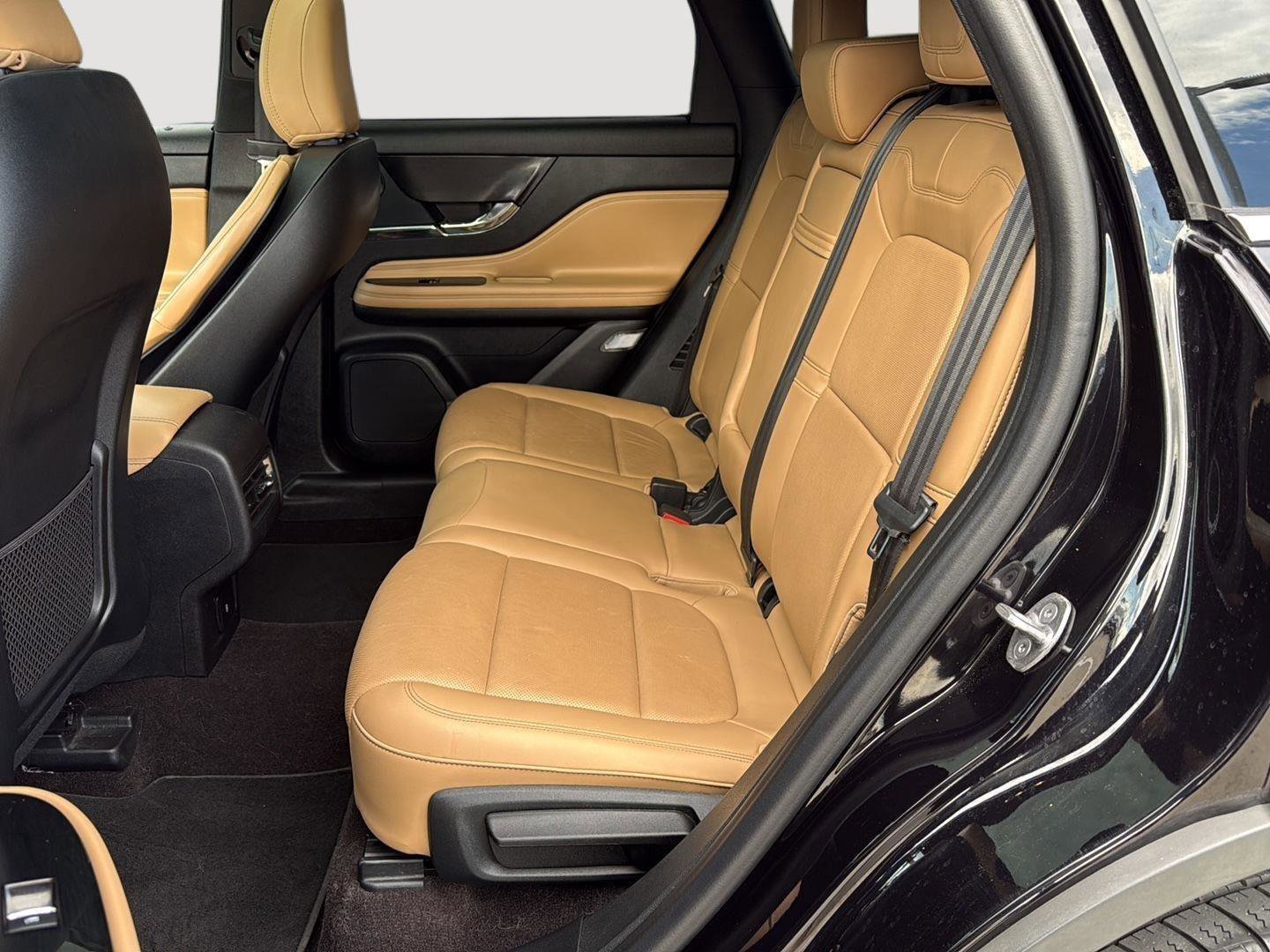 Used 2021 Lincoln Corsair Reserve image 21