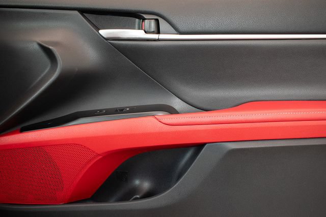 Used 2019 Toyota Camry XSE FWD image 11