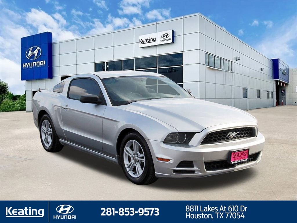 Used 2014 Ford Mustang Coupe image 3
