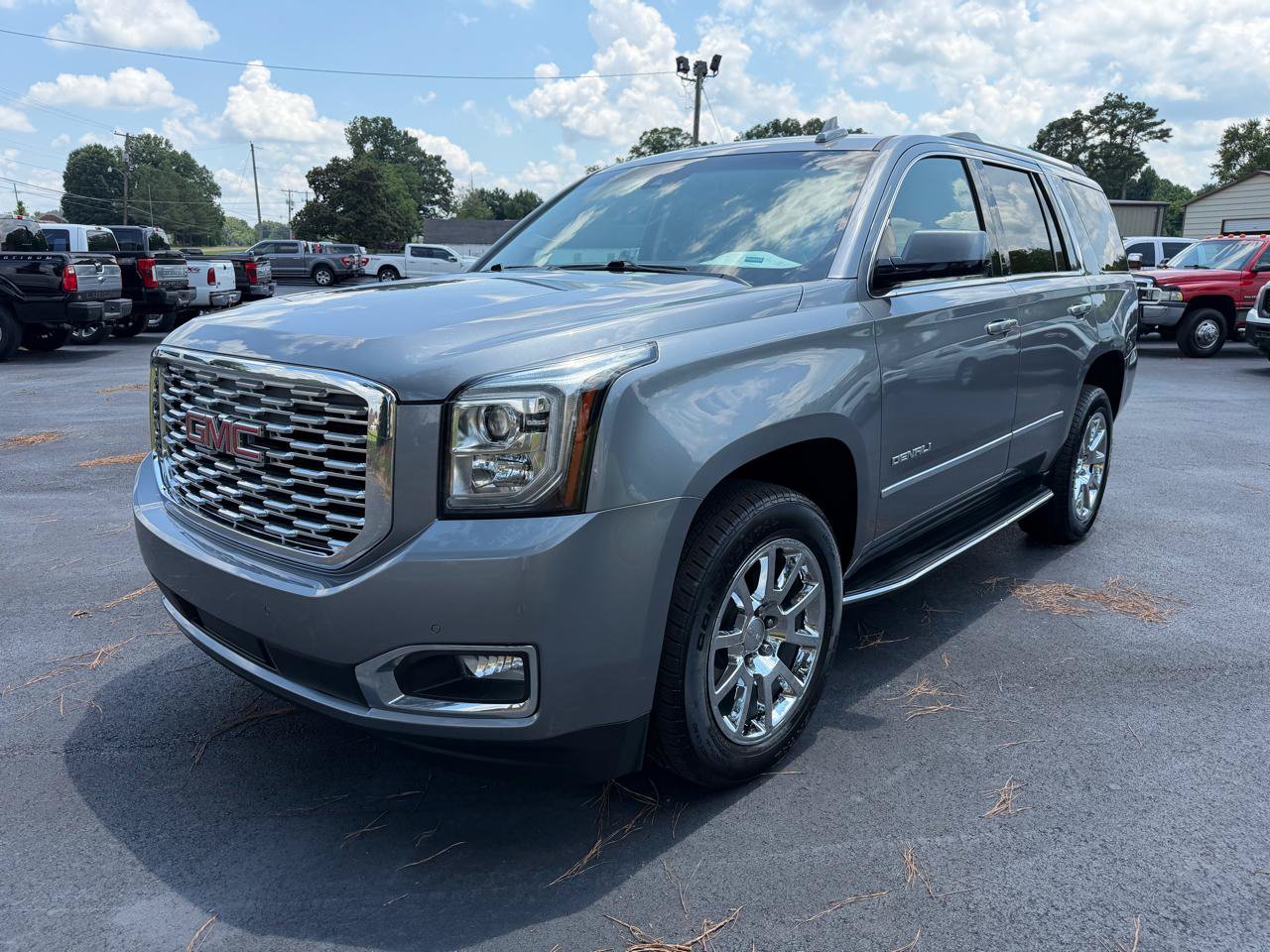 Used 2018 GMC Yukon Denali w/ Open Road Package AWD/4WD image 8