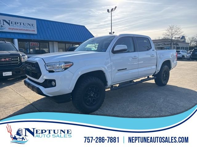 Used 2022 Toyota Tacoma SR5 w/ Technology Package image 1